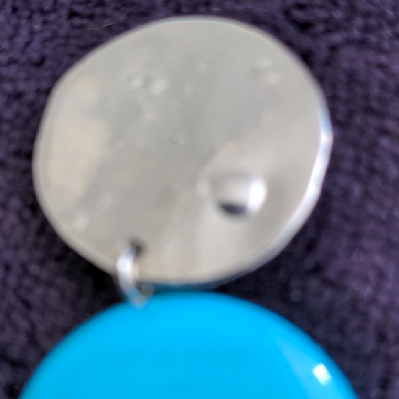 Clip Earrings - Picture 2 of 4